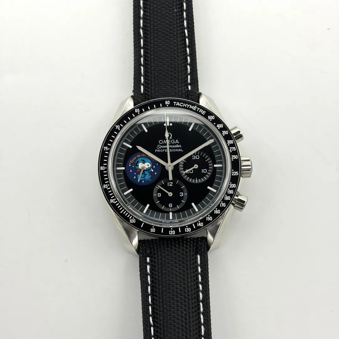 Omega Speedmaster Snoopy Award 42mm Manual Chronograph Watch Black Nylon Strap